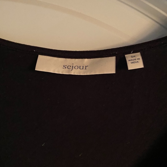 Off Shoulder Top - Picture 2 of 2